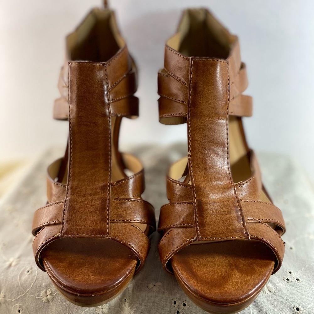 C L by Laundry Hi Heel Shoes